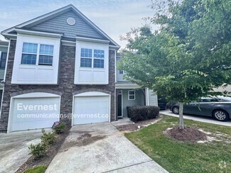 Building Photo - 1015 Skyler Ln