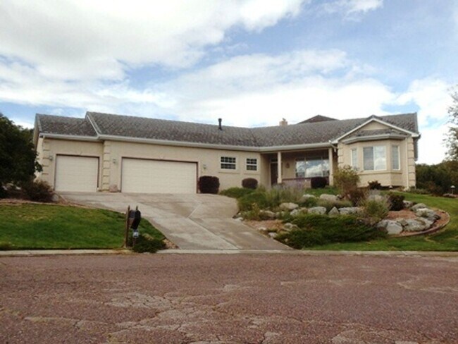 Foto del edificio - 5 Bd Ranch Home in School D-20