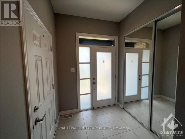 Building Photo - 153 Bandelier Way