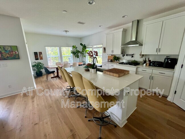 Foto del edificio - 261 Starnberg Ct