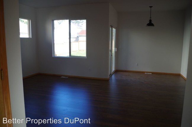 Building Photo - 1460 Kincaid St