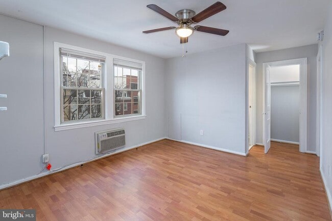 Foto del edificio - 2415 Ontario Rd NW