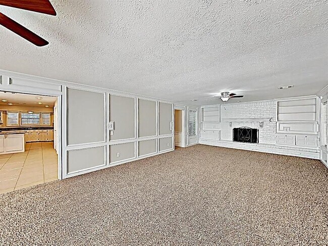 Building Photo - 12710 Ivyforest Dr