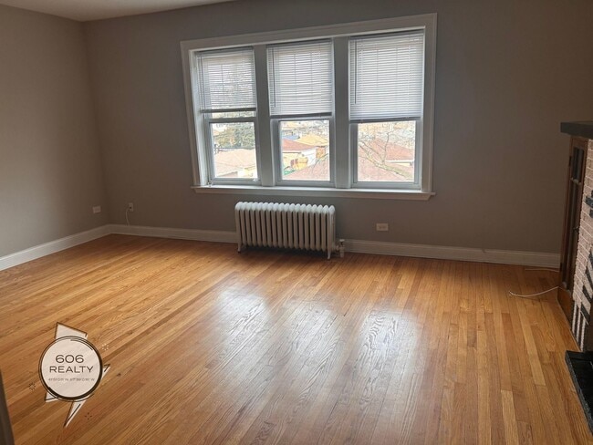Building Photo - 2102 Kenilworth Ave