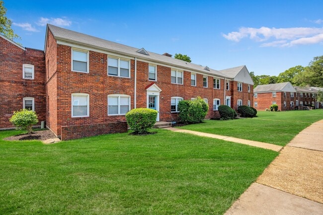Building Photo - Essex Village & Marlyn Gardens Apartments