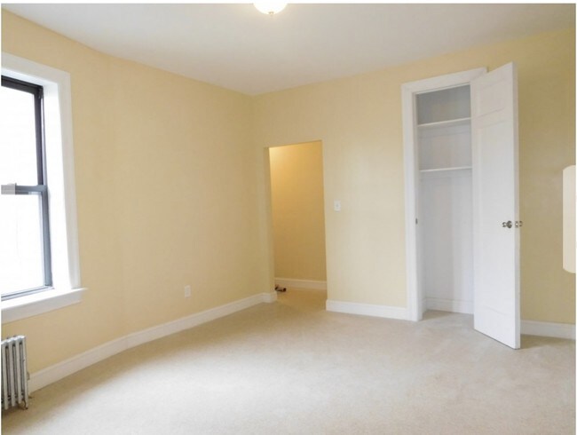Building Photo - 2833 Briggs Ave
