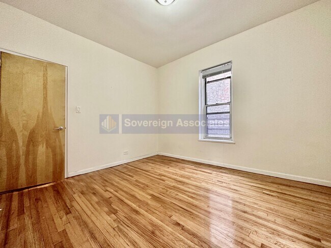 Foto del edificio - 216 West 102nd Street