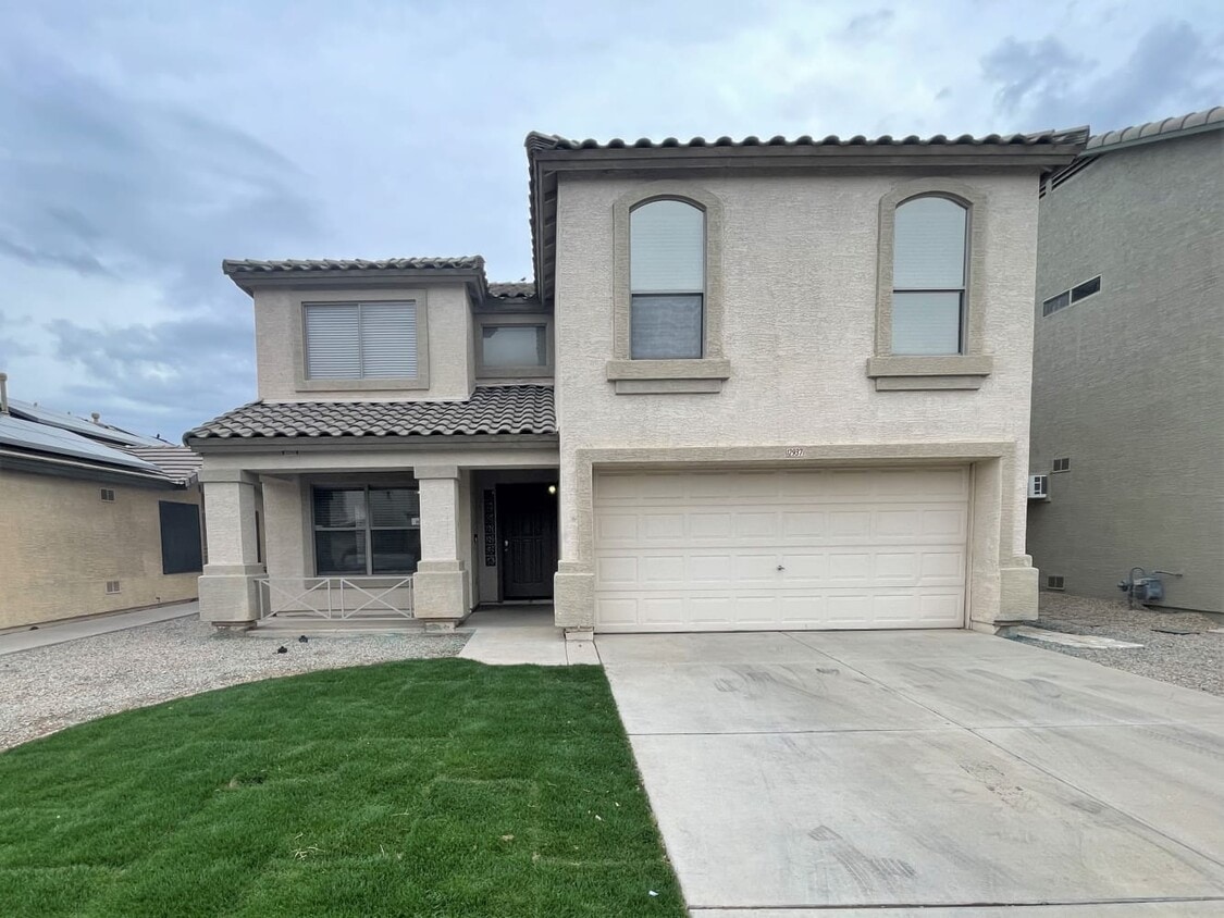 12937 W Holly St House Rental in Avondale, AZ