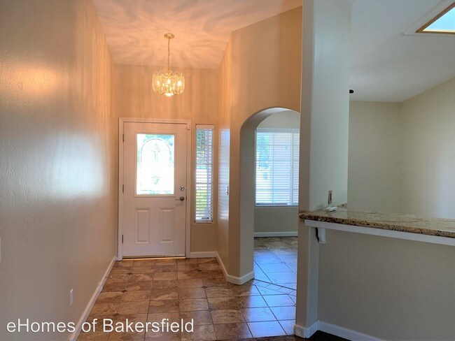 Foto del edificio - 3 br, 2 bath House - 5702 Seasons Valley Ct