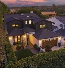 Building Photo - 1852 6th St