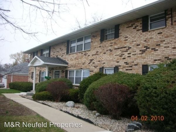 Primary Photo - 7230 N Port Washington Rd