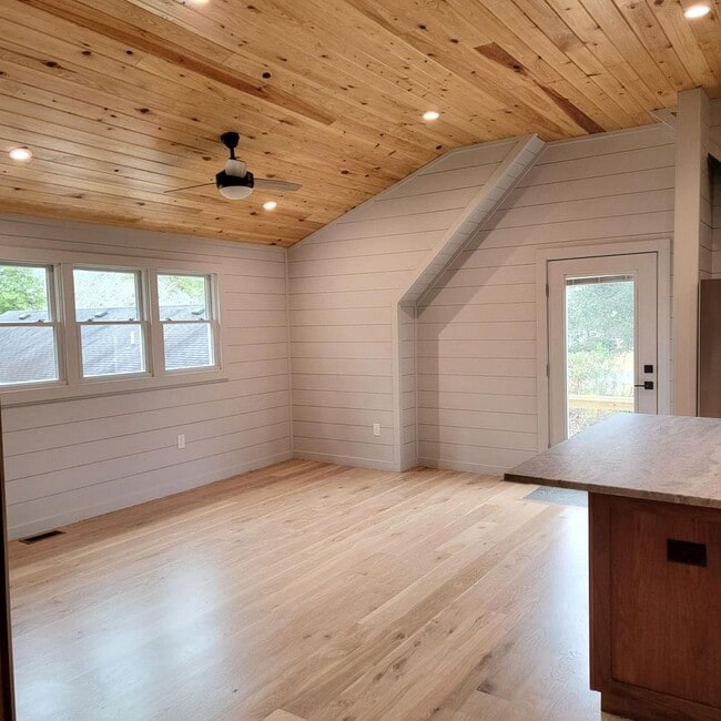 Building Photo - 101 Margaret Ct