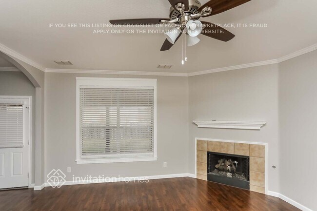 Foto del edificio - 2725 Mountain Lion Dr