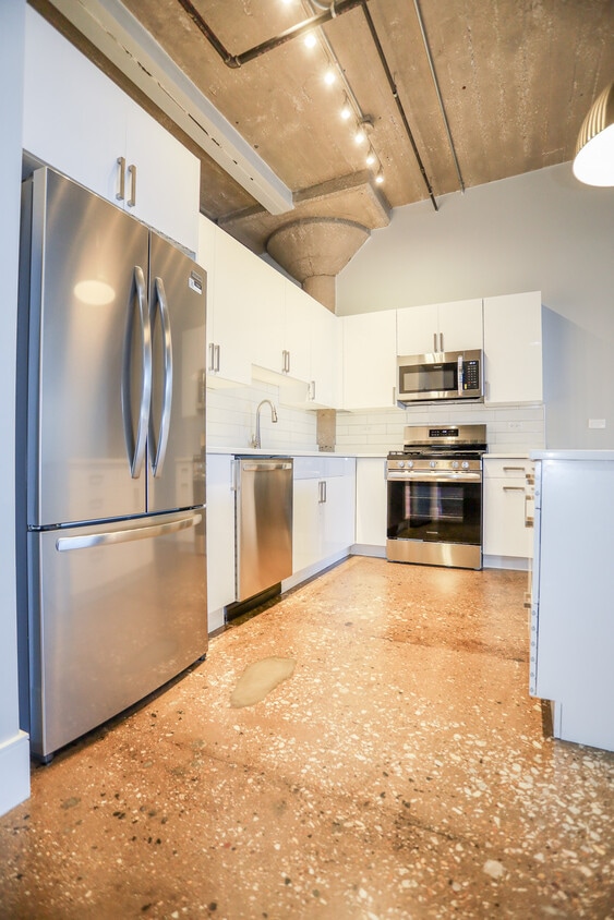 Foto principal - 4050 N Hermitage Ave