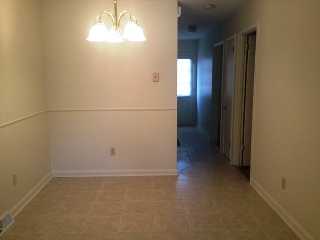 Building Photo - Bryan Station Duplex!    250211