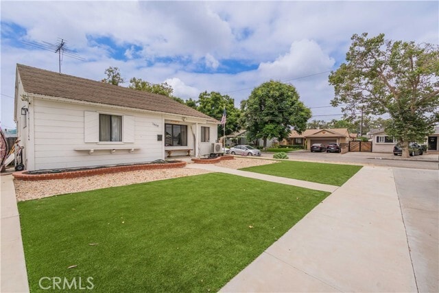 Building Photo - 14618 Piuma Ave