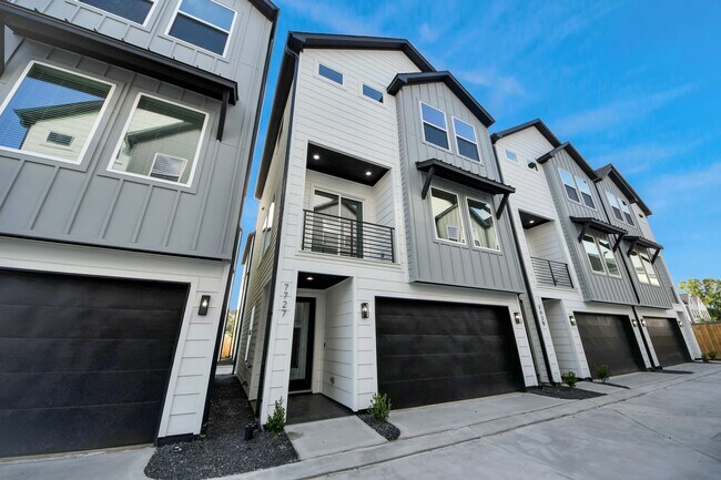 Foto del edificio - 7727 Hammerly Blvd