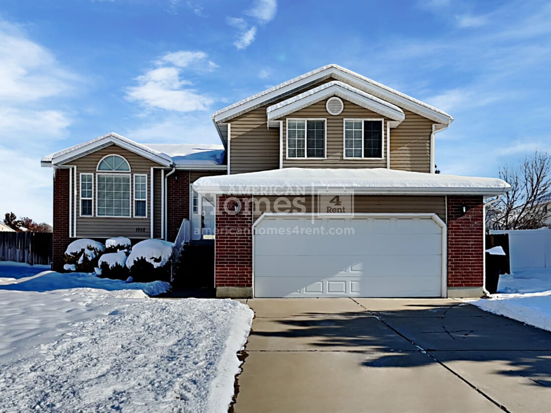 1958 N 810 W House for Rent in Clinton, UT