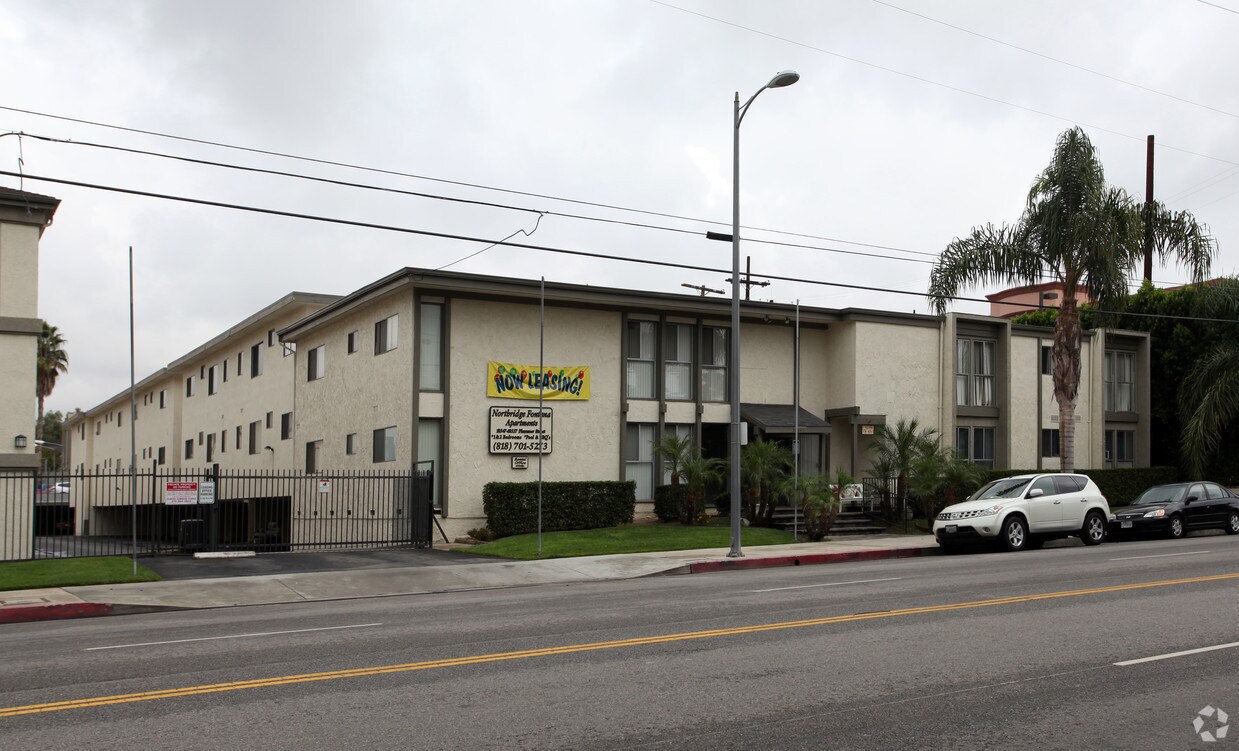 Foto del edificio - Northridge Fontana Apartments