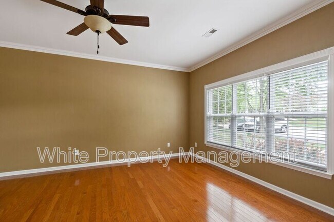 Building Photo - 10945 Heritage Green Dr