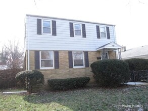 Building Photo - 1117 W Springfield Ave