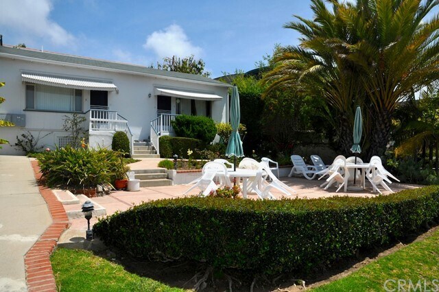 Foto del edificio - 564 Cliff Dr