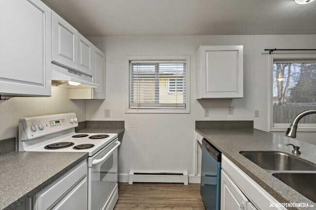 Building Photo - 1125 Nelchina St