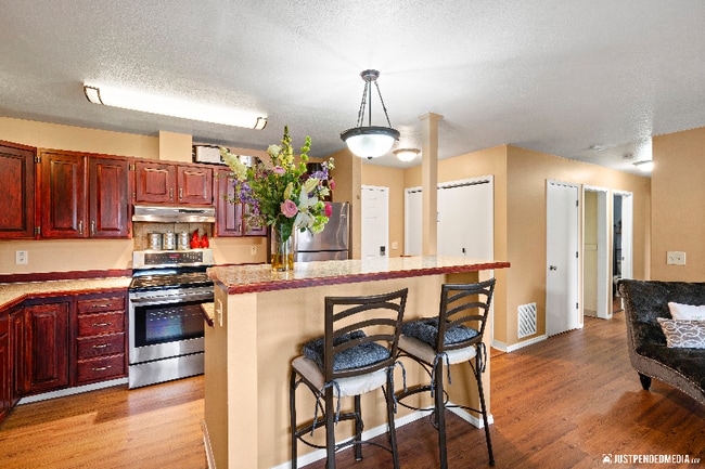 Foto del edificio - 3030 Denali St