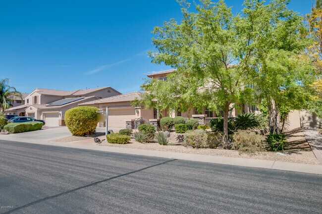 Foto del edificio - 2892 E Beechnut Pl