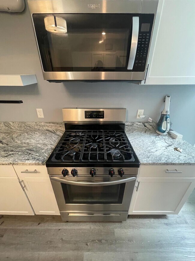 Foto del edificio - 318 Somerville Ave