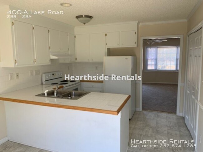 Foto del edificio - 400a Lake Rd