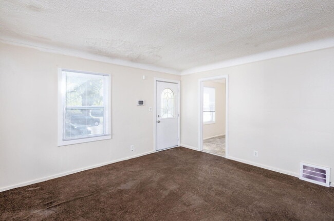 Building Photo - 20209 Revere St