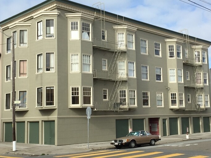 Foto del edificio - 395 31st Ave