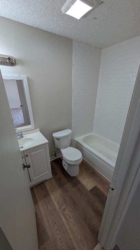 Foto del edificio - 8271 Ned Ave