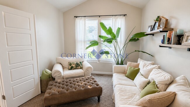 Foto del edificio - Spacious Family Home with 3-Car Garage & Fully Fenced Backyard in Nampa
