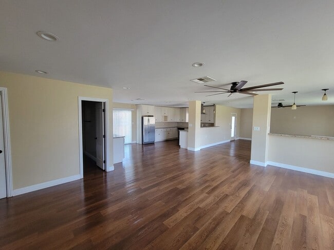 Foto del edificio - Charming 3 Bedroom Home for Rent in Brawle...