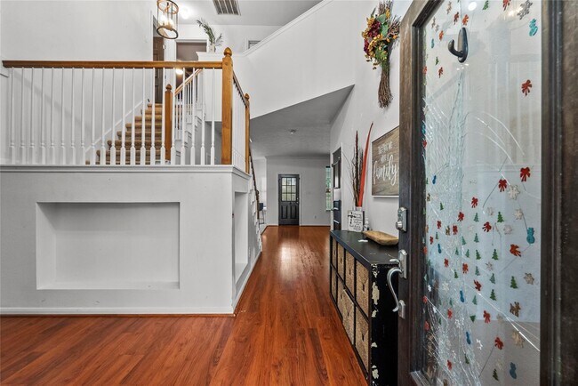 Foto del edificio - 3131 Bay Spring Dr