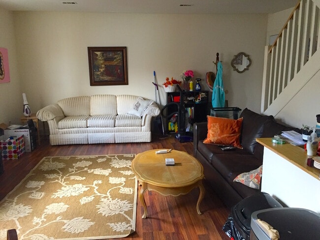 Living Room2 - 141 Coming St