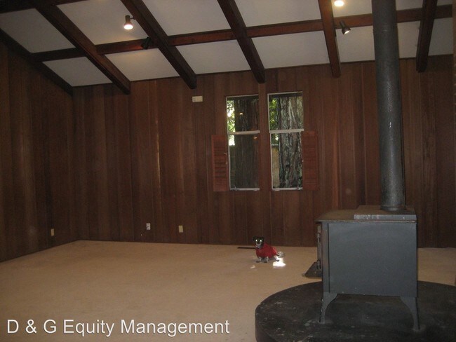 Building Photo - 14255 Green Valley Rd