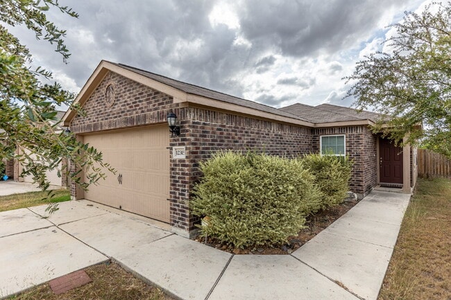 Photo - 12315 Fish Hook Apartment