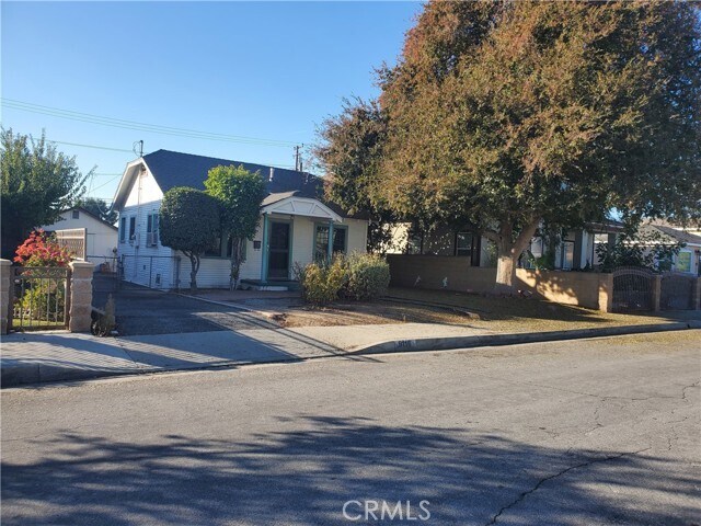 Building Photo - 9116 Bentel Ave