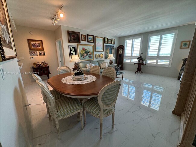 Foto del edificio - 7350 SW 89th St