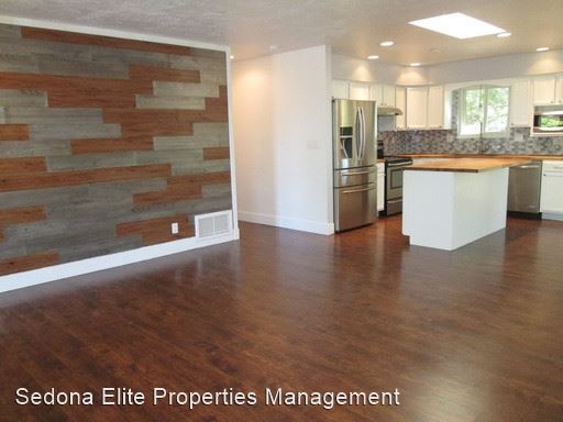 Foto del edificio - 3 br, 2 bath House - 100 STATIONS WEST