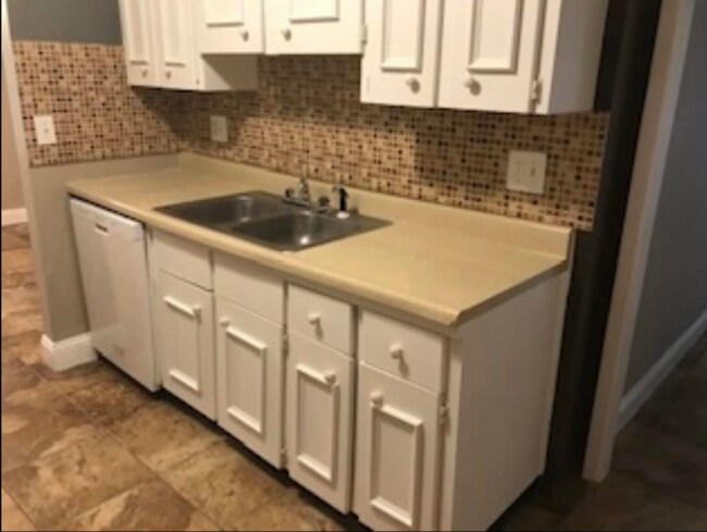 Foto del edificio - 6821 Wildwood Ct