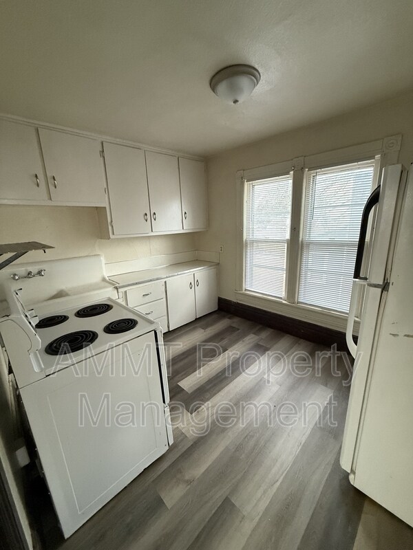 Foto del edificio - 723 W 1st St