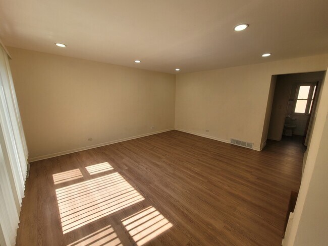 Foto del edificio - 8950 Skokie Blvd