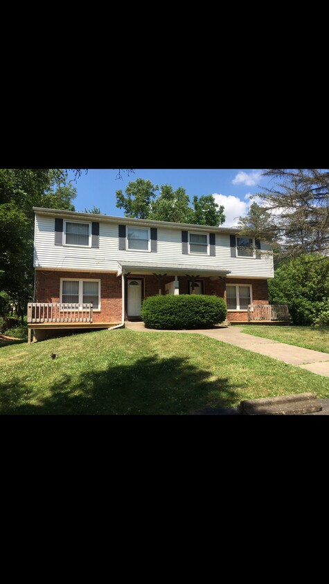 Quiet Vestal Neighborhood - 3419 Lynwood Pl