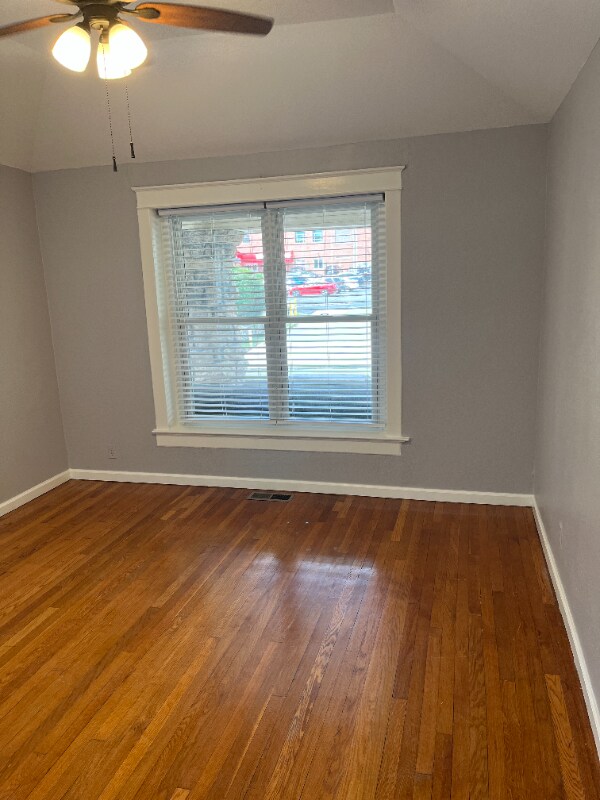 Building Photo - 3633 Central St
