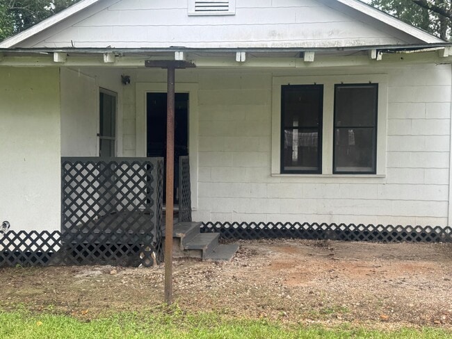 Building Photo - Charming 2 Bedroom 1 Bath In Boyce!