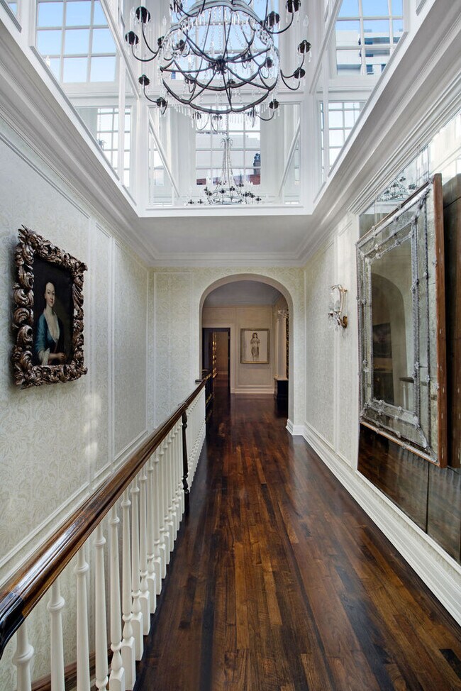 Foto del edificio - 1205 N Astor St